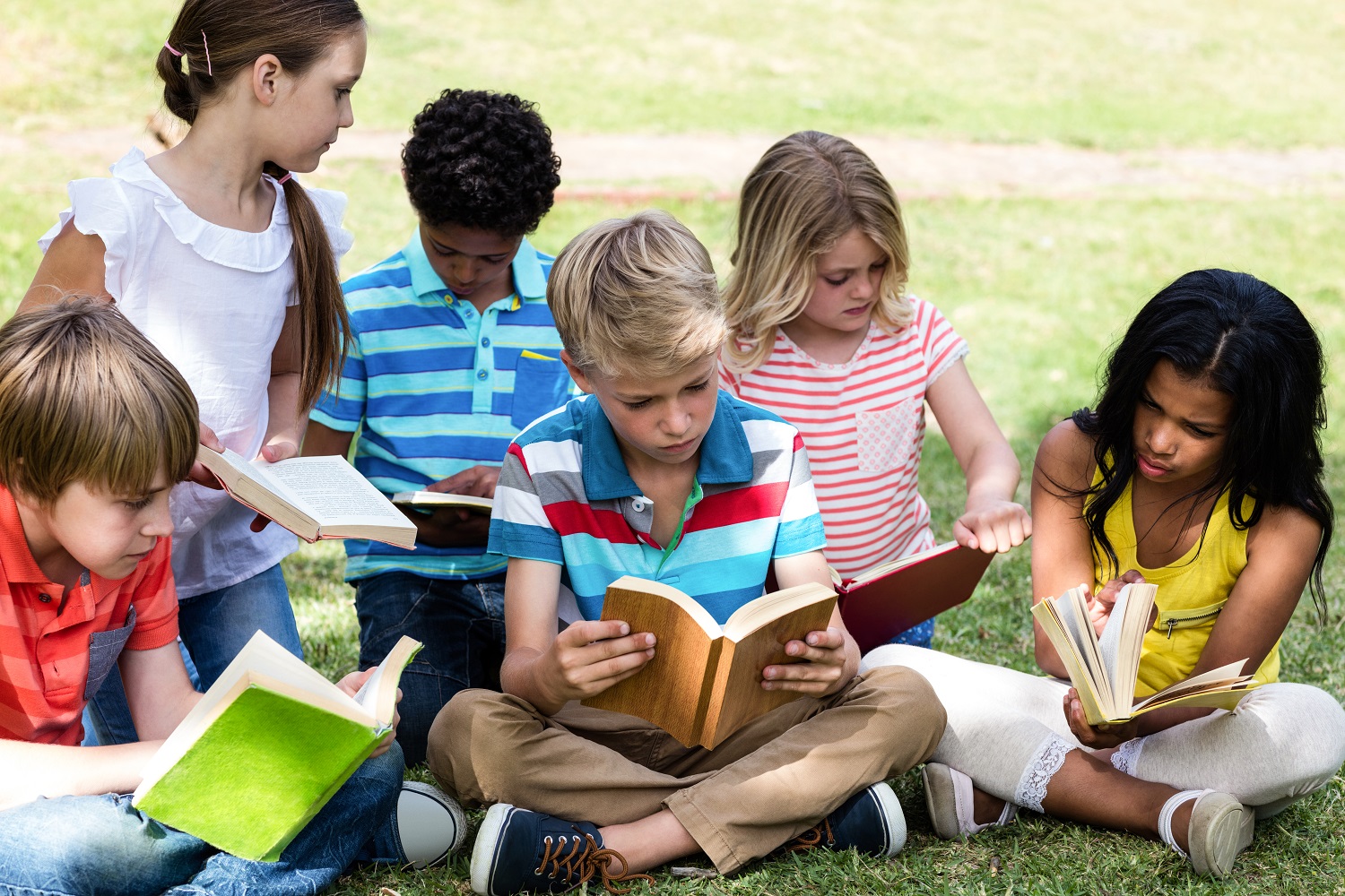 How to Start a Book Club for Kids | Red Apple Reading Blog