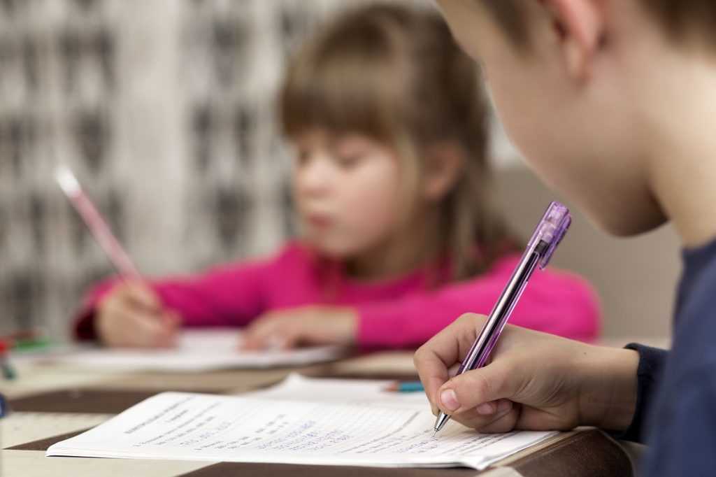 Tips to Help Your Child Read and Write Cursive Handwriting | Red Apple ...